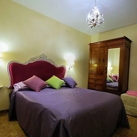 Lucrezia Apartment Florence