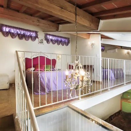Lucrezia Apartment